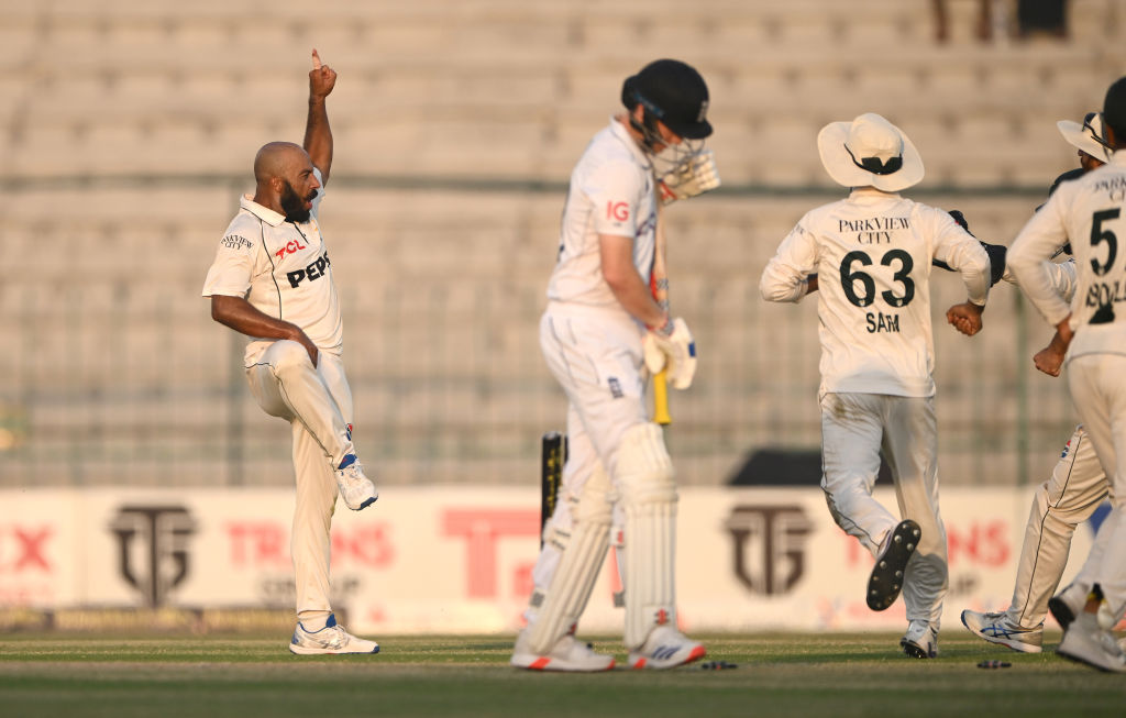 cricket Pakistan vs England, 2nd Test Day 2: England stumble After strong Start scr