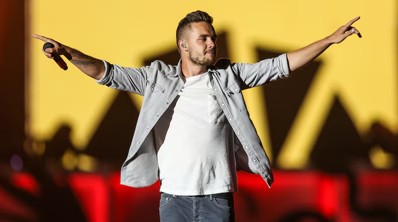 Tragedy Strikes: Renowned Singer Liam Payne Passes Away in Argentina Hotel Fall AKP