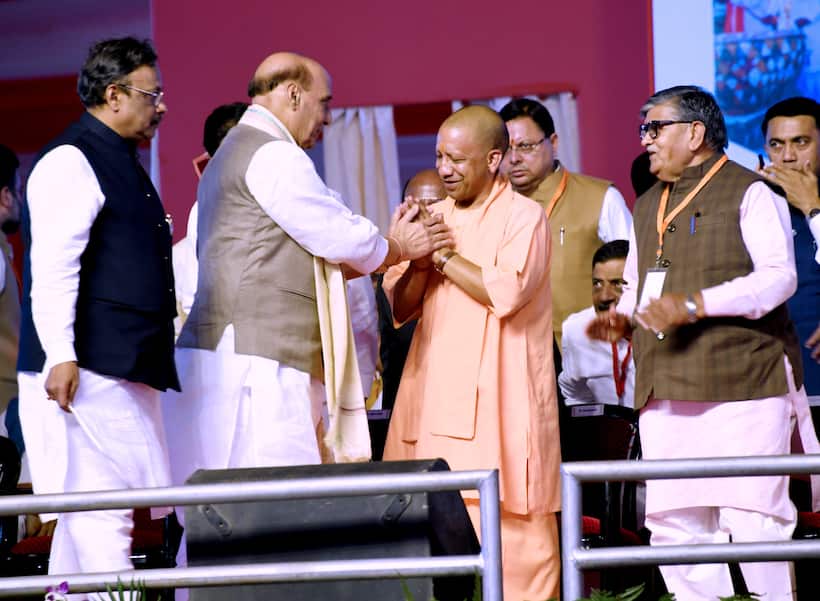 CM Yogi Adityanath attends Haryana government's swearing in, PM Modi present