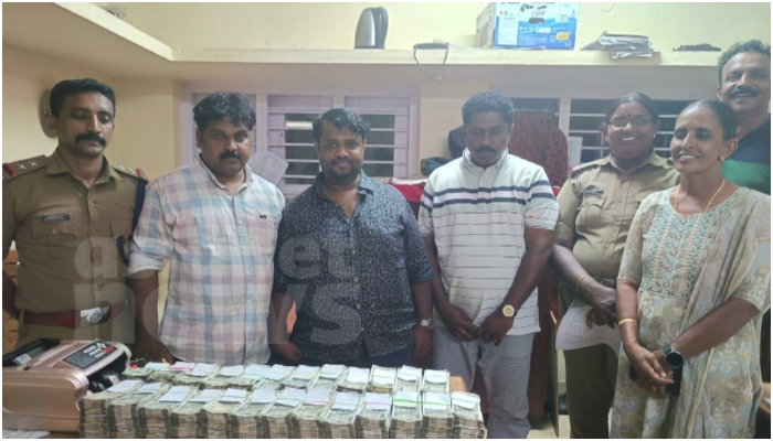 youths arrested with black money in Alappuzha kayamkulam