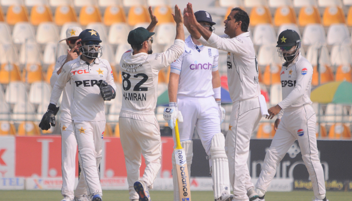 cricket PAK vs ENG, 2nd Test: Pakistan level the series with 152 run victory scr