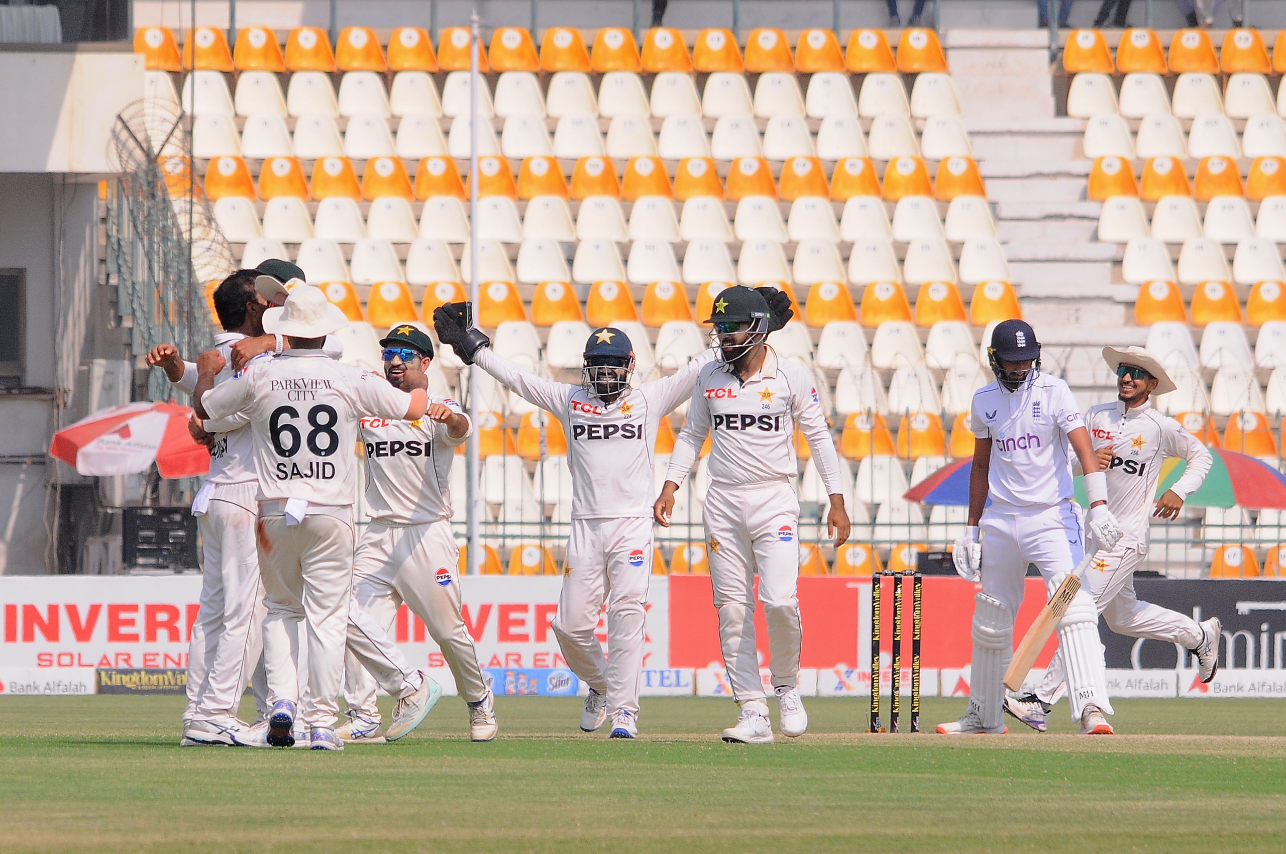 Pakistan beat England by 152 runs, win home Test after 3 years