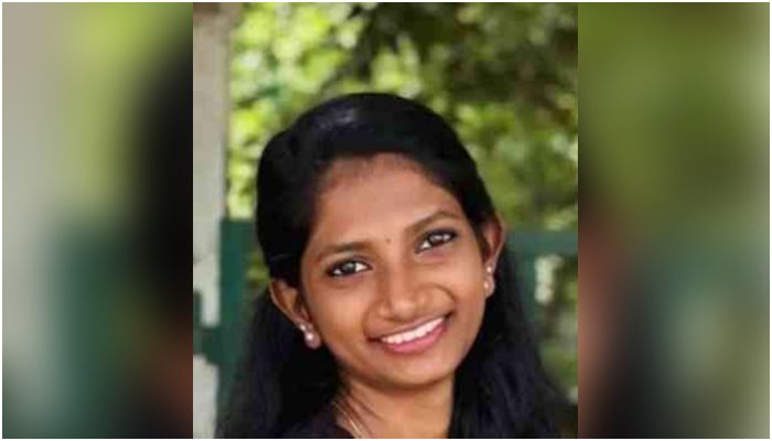 malayalee nursing student death in bengalooru hostel room