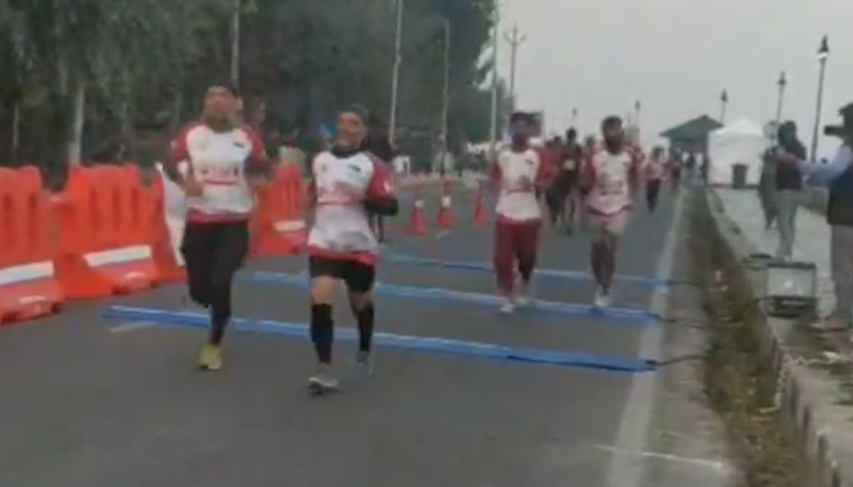 'So damn pleased' CM Omar Abdullah opens Kashmir Marathon, runs 21 km