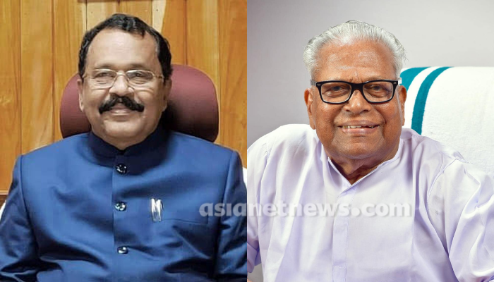 BJP leader Goa Governor PS Sreedharan Pillai visits VS Achuthanandan at homes conveys Birthday wishes