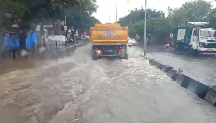 Too late for solutions': Flooded Bengaluru roads spark outrage on social media (WATCH) AJR