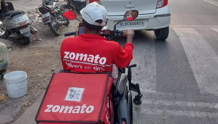 zomato delivery agent working in his wheelchair viral 