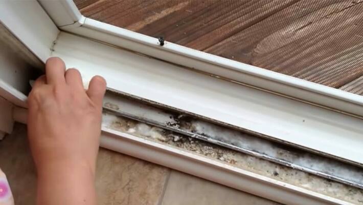 how to clean sliding window narrow corners