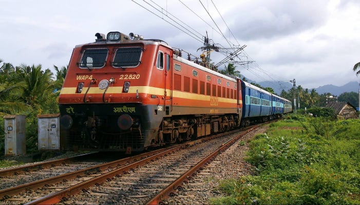 DANA Cyclone southern railways cancelled trains on precaution ans 