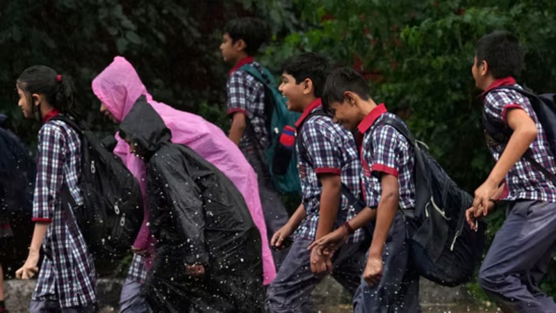 Bengaluru weather update:anganawadi and school holiday oct 23 due to heavy rains in bengaluru rav