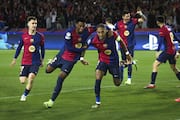 football Champions League Results: Barcelona Thrashes Bayern, Man City Dominates Sparta Prague scr