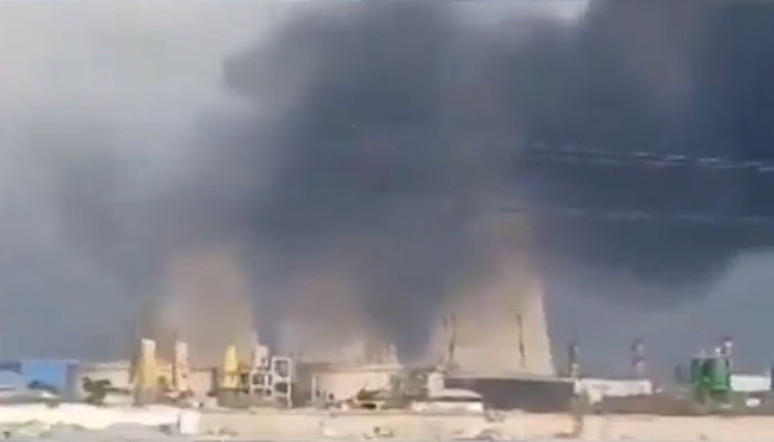 Fire breaks out at Karaj nuclear power plant in Iran; thick black smoke billows into sky (WATCH) shk