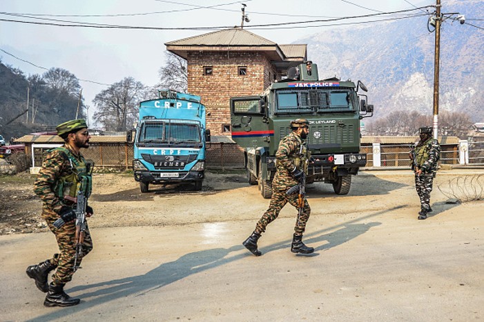 BREAKING: Gulmarg terror attack: 1 more Indian Army solider succumbs to injury, death toll rises to 5 shk