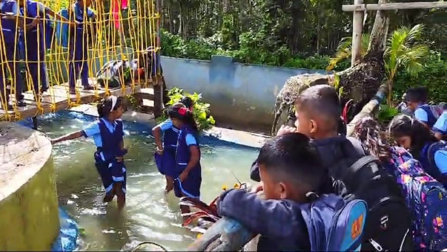 Kodagu Teachers Gave his Students a Swimming Pool as a Gift on Dasara gvd