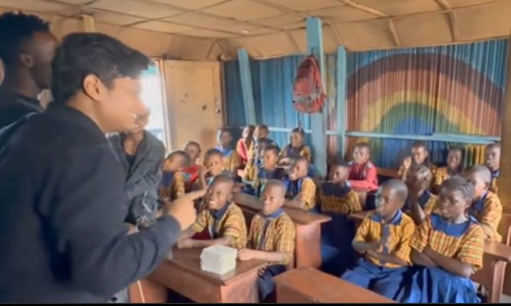 Dr Bo teaches Nigeria kids Kannada as Indian national language video viral bni