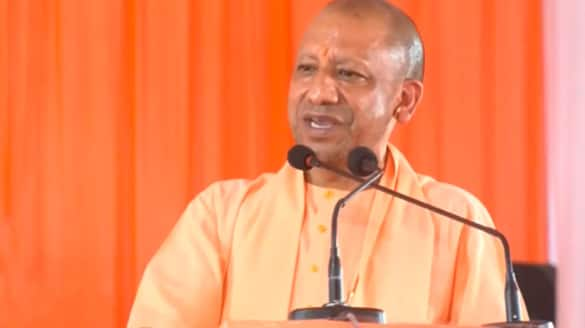 Yogi Adityanath in Pehowa Haryana Addresses Religious Gathering at Dera Siddha Baba Garibnath Math AKP