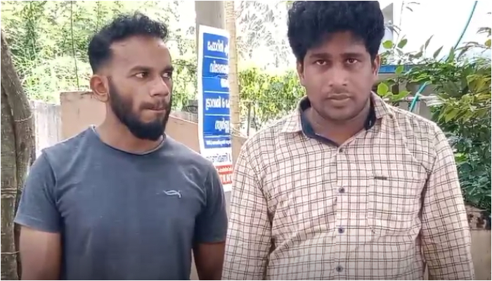 two people arrested  with ganja Mannarkkad 