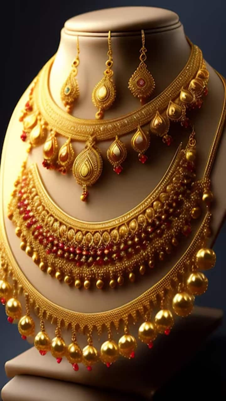 Gold Prices Lower in India Than Gulf  Reasons and Impact sns