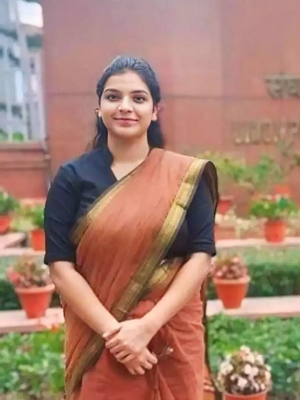 जब पिता की राह पर चली बेटी: UPSC क्रैक कर किया कमाल
