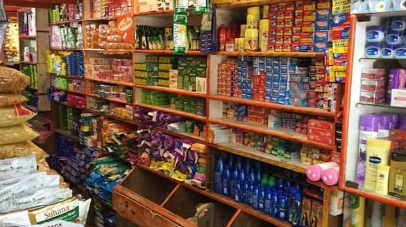 2 lakh grocery stores closed in the country in one year gvd