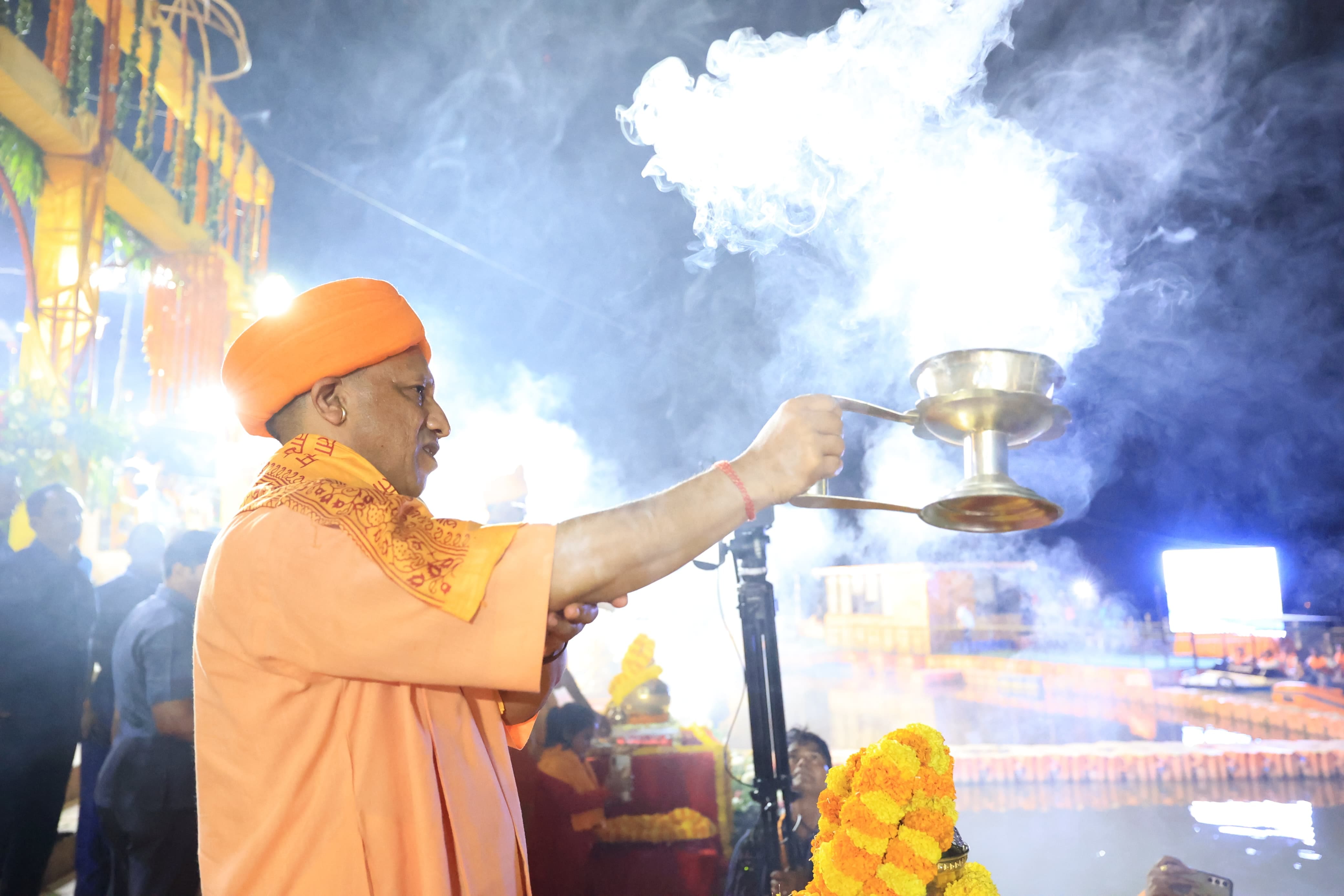 Ayodhya Deepotsav 2024 sets record with 1121 Vedic priests Saryu aarti AKP