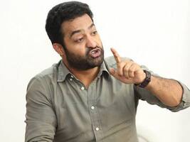 ఎన్టీఆర్ కొత్త వాచ్ రేటు ఎంతో తెలుసా? హైదరాబాద్ లో 5 ఇళ్లు కొనొచ్చు, కాస్ట్ తెలిస్తే కళ్లు తిరగాల్సిందే?