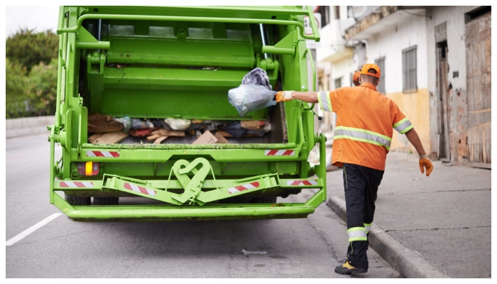 When the house was cleaned gold ornaments worth Rs 4 lakh were dumped in a garbage dump