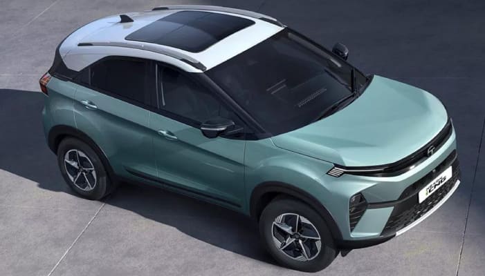 Tata Nexon new variant with panoramic sunroof and cng option launched ckm