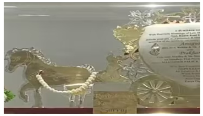 Wedding invitations in gold and silver are in huge demand 