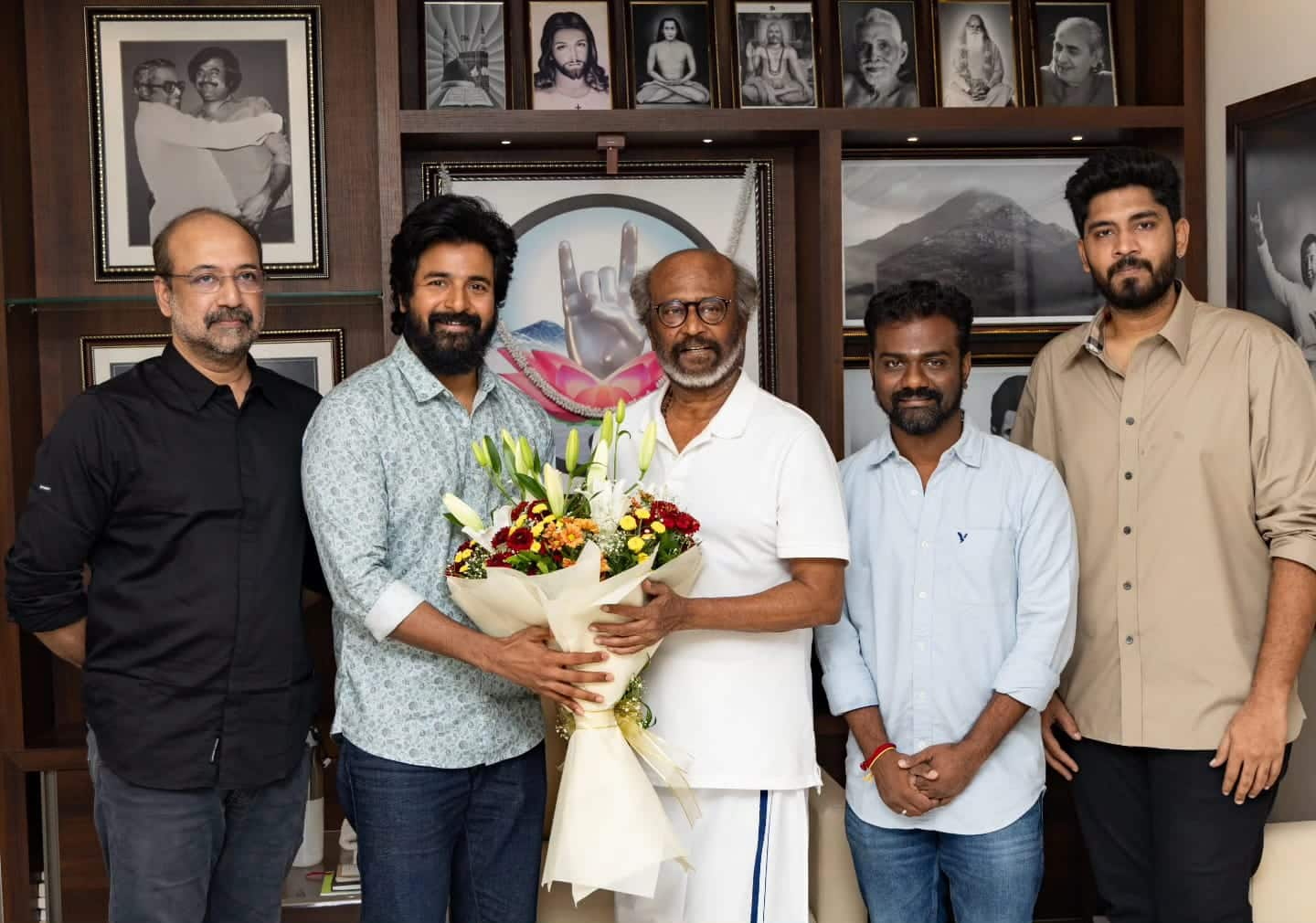 Rajinikanth Blessed Amaran Movie Team viral photos 