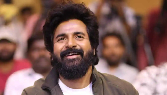 Sivakarthikeyan Net worth : கோலிவுட்டின் 'ஹிட்'மேன் சிவகார்த்திகேயன்;  இத்தனை கோடி சொத்துக்கு அதிபதியா? - Parasakthi Hero Sivakarthikeyan Whooping  net worth details - Asianet News Tamil