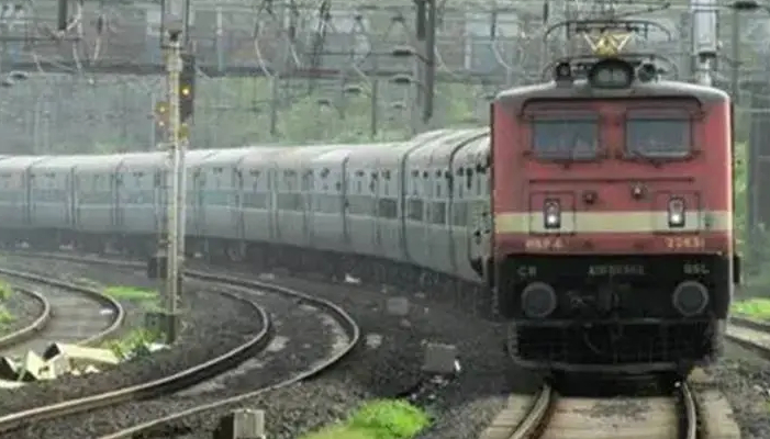 bomb treat in trains in kerala The police identified the man as a native of Pathanamthitta