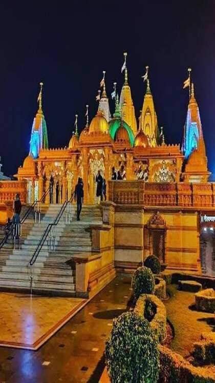 The full name of Akshardham Temple