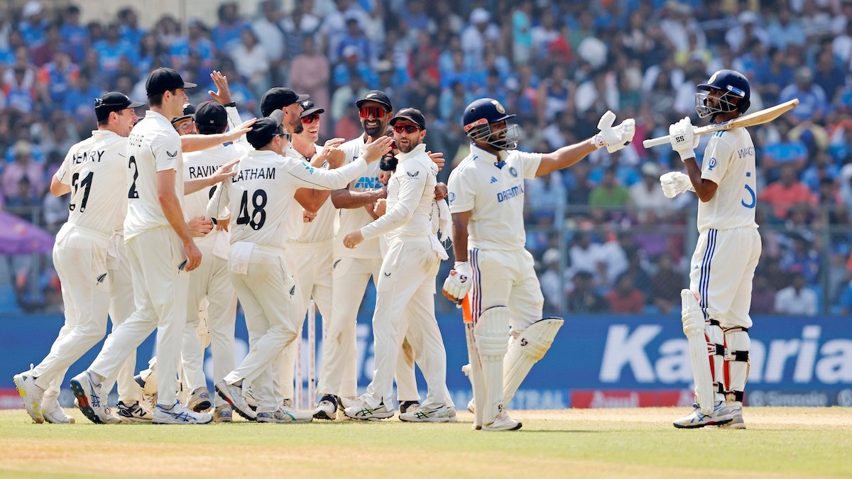 India suffers first ever 3-0 clean sweep in Tests on home soil after Kiwis win Mumbai clash by 25 runs vkp