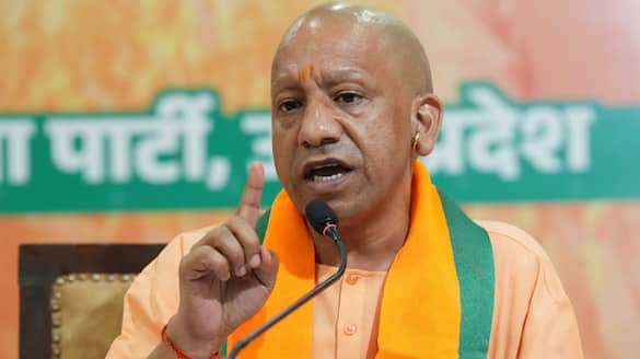 cm yogi adityanath slams Congress tvk