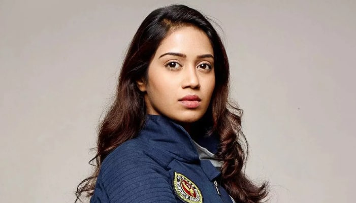 actress nivetha pethuraj explains about incident happened in adayar signal ans