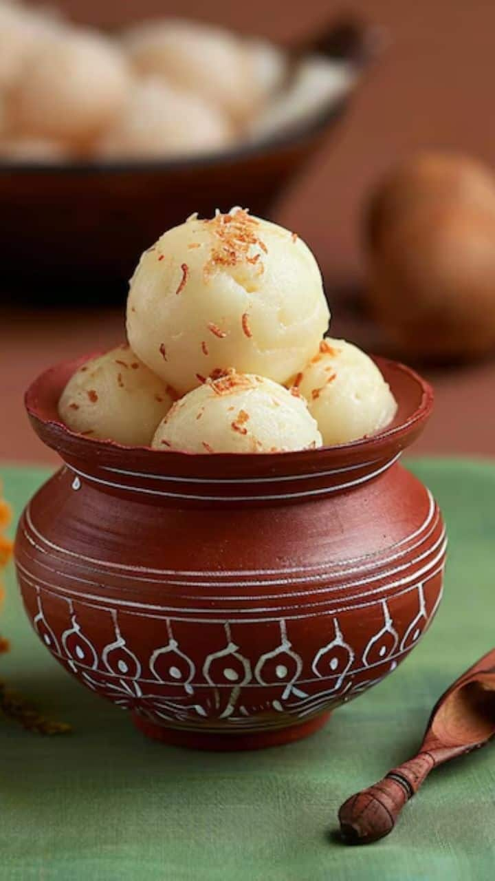 Rasgulla recipe  prepare rasgulla smoth as sponge at home