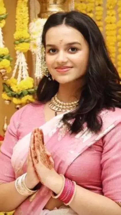 Who is Divija, daughter of Maharashtra Dy CM Devendra Fadnavis?
