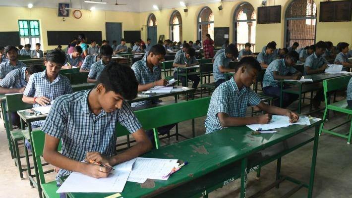 10, 11ம் வகுப்புகளுக்கு துணைத் தேர்வுகள் எப்போது? பள்ளிக்கல்வித்துறை வெளியிட்ட முக்கிய அறிவிப்பு!
