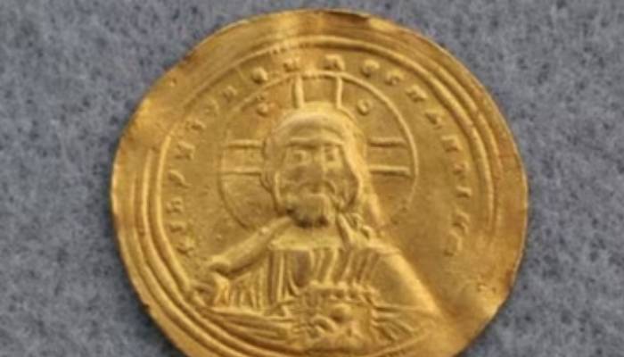 1000 years old rare gold coin found in Norwegian Mountains