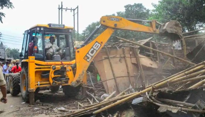 Bulldozing homes without issuing formal notices is illegal Supreme Court raps UP Government mrq