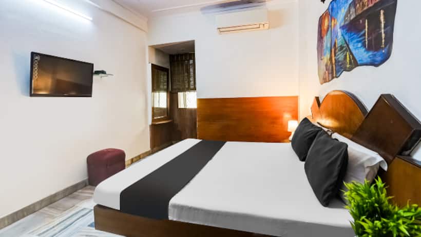 Hotel Rooms