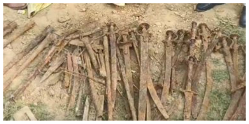 18th century artilleries found in field in UP 