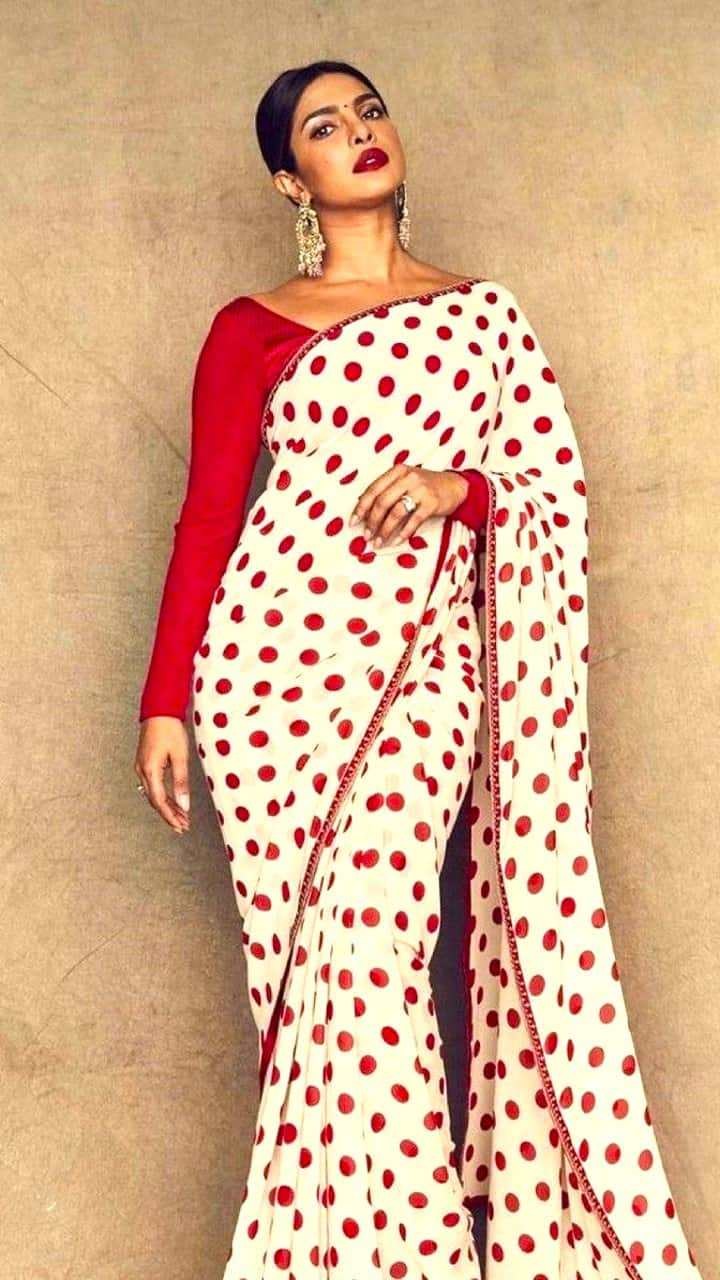 Stylish affordable Polka dot sarees for Women vkp