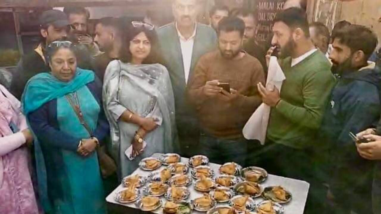 Samosa march