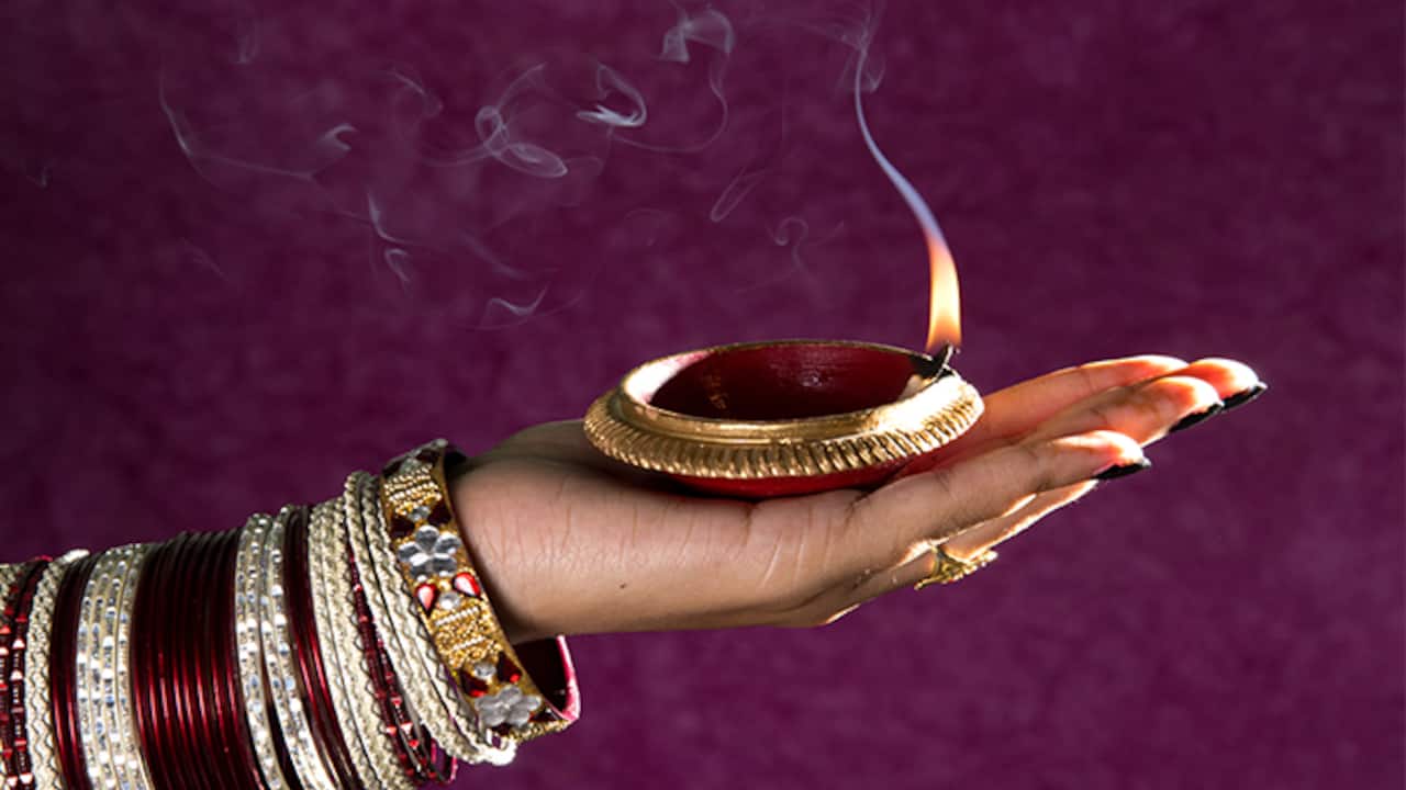 dev diwali 2024