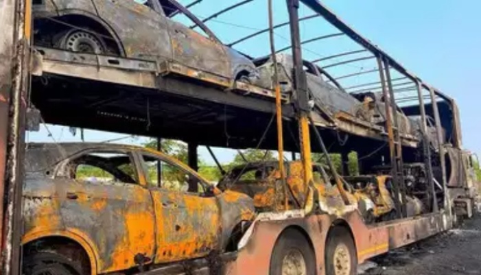 Eight brand new tata nexon EV cars gutted in fire while transporting inside a truck