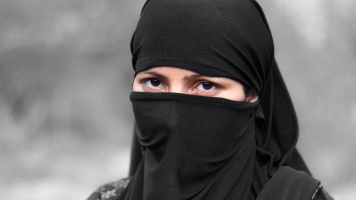 Video pakistani woman claims my uncle now husband