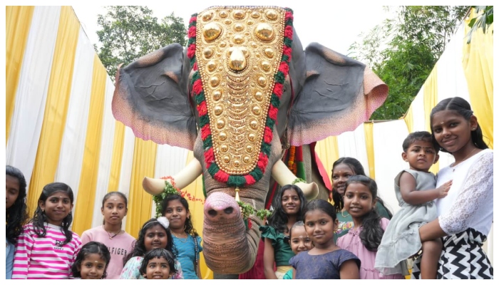 robotic elephant was donated at the Chittariparambu Shiva Vishnu temple