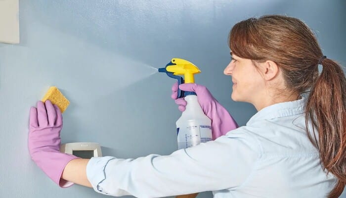 Effective Wall Cleaning Tips to Remove Oil Stains ram